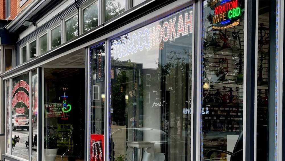 بالتيمور تنتقل إلى منطقة متاجر التدخين، وتضع حدًا أدنى للمسافة من المدارس